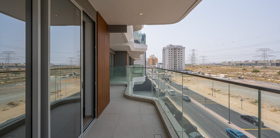 Apartment in Al Warsan, Dubai 4 bedrooms, 284.28 sq.m. № 138944