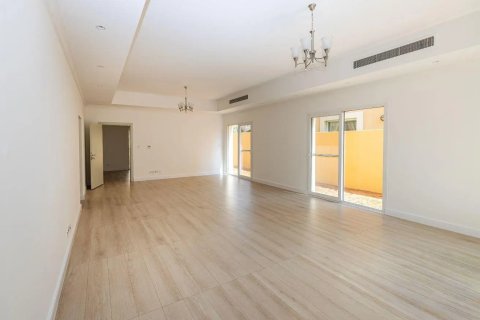 فيلا في Dubai Silicon Oasis, دبي 4 غرف نوم, 288 م² رقم 138931 - صورة 2