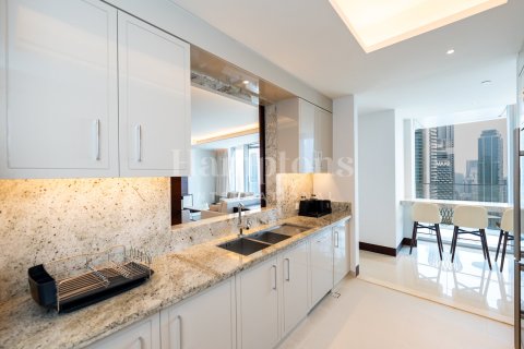 Снять в аренду квартиру в Даунтаун Дубай (Даунтаун Бурдж Дубай), Дубай: 5 спален, 290.69348700м², № 63497 - фото 5