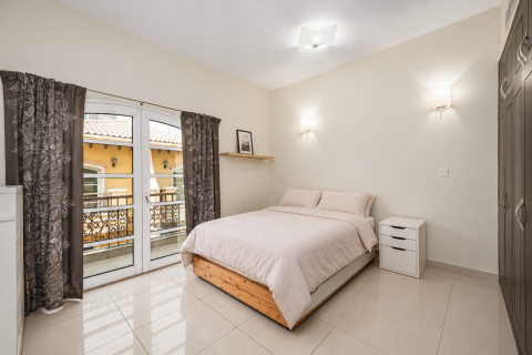 Villa in Dubai Sports City, Dubai 3 bedrooms, 195.04 sq.m. № 142070 - photo 7
