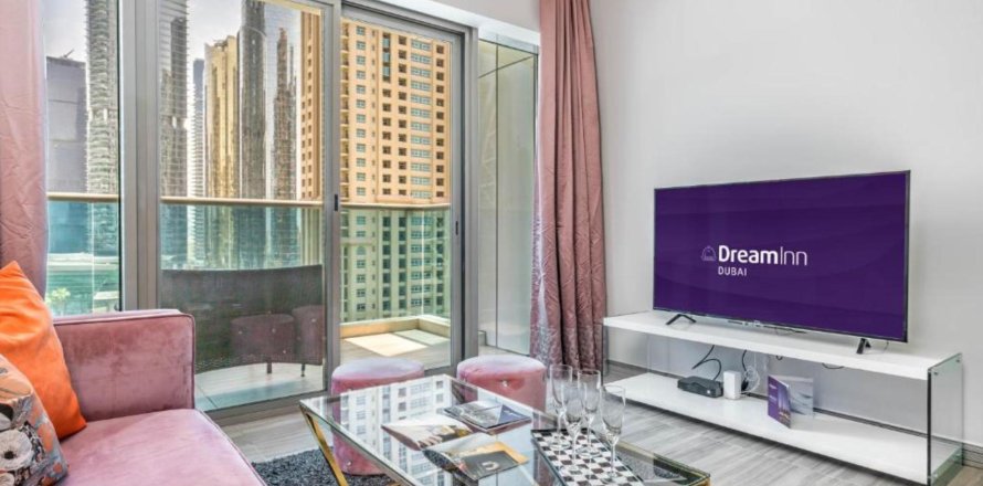 Apartment in MBL RESIDENCE in Jumeirah Lake Towers, Dubai 3 bedrooms, 214 sq.m. № 29866