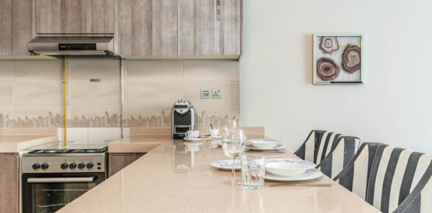 Apartment in MBL RESIDENCE in Jumeirah Lake Towers, Dubai 3 bedrooms, 214 sq.m. № 29868