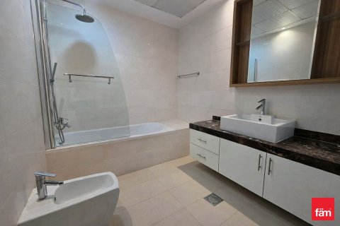 Купить квартиру в Дубай Марине, Дубай: 3 спальни, 211.8м², № 93682 - фото 13