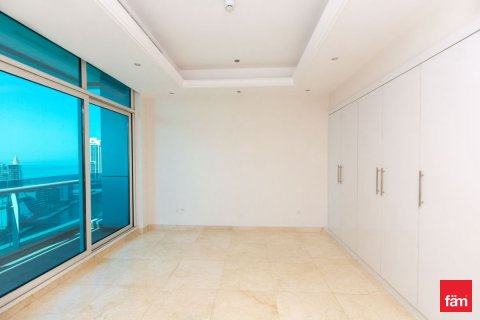 Купить квартиру в Дубай Марине, Дубай: 3 спальни, 211.8м², № 93682 - фото 8