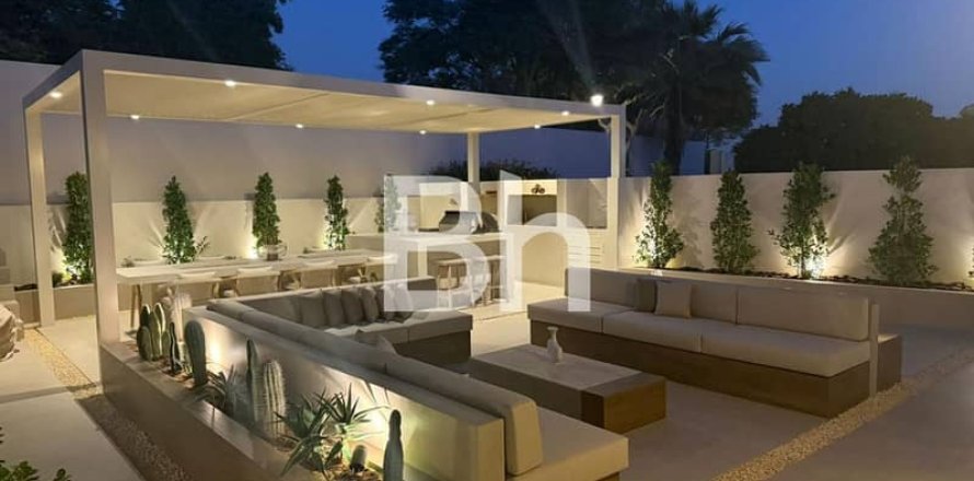 Maison de ville à Arabian Ranches, Dubai, 2 chambres, 178 m², № 57722