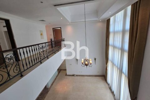 Villa en Jumeirah Islands, Dubai, 4 dormitorios, 987 m², № 57721 - foto 9