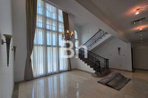 Villa en Jumeirah Islands, Dubai, 4 dormitorios, 987 m², № 57721 - foto 4