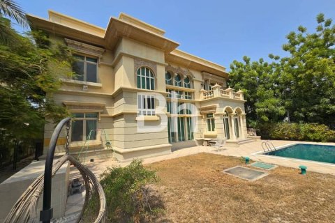 Villa en Jumeirah Islands, Dubai, 4 dormitorios, 987 m², № 57721 - foto 1