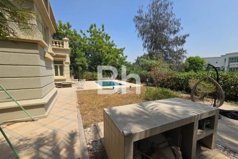 Villa en Jumeirah Islands, Dubai, 4 dormitorios, 987 m², № 57721 - foto 11