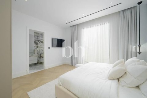 Villa in Jumeirah Golf Estates, Dubai 6 bedrooms, 851 sq.m. № 57699 - photo 26