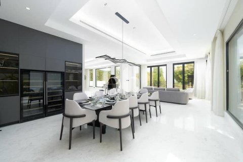Villa in Jumeirah Golf Estates, Dubai 6 bedrooms, 851 sq.m. № 57699 - photo 3
