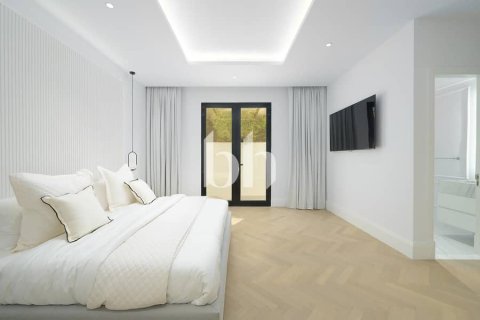 Villa in Jumeirah Golf Estates, Dubai 6 bedrooms, 851 sq.m. № 57699 - photo 24