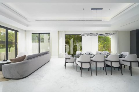 Villa in Jumeirah Golf Estates, Dubai 6 bedrooms, 851 sq.m. № 57699 - photo 5