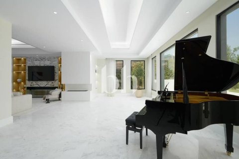 Villa in Jumeirah Golf Estates, Dubai 6 bedrooms, 851 sq.m. № 57699 - photo 11