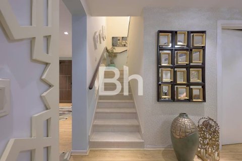 Villa in The Springs, Dubai 3 bedrooms, 255 sq.m. № 57700 - photo 5