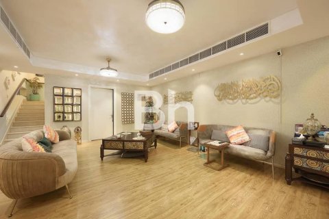 Villa in The Springs, Dubai 3 bedrooms, 255 sq.m. № 57700 - photo 2
