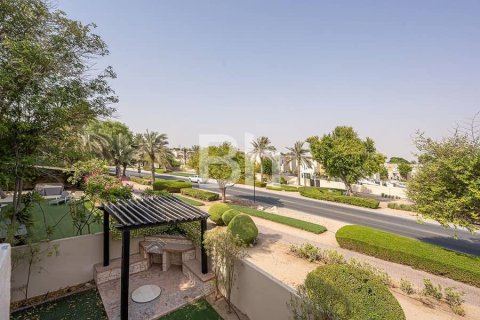 Villa in Arabian Ranches, Dubai 5 bedrooms, 640 sq.m. № 57723 - photo 11