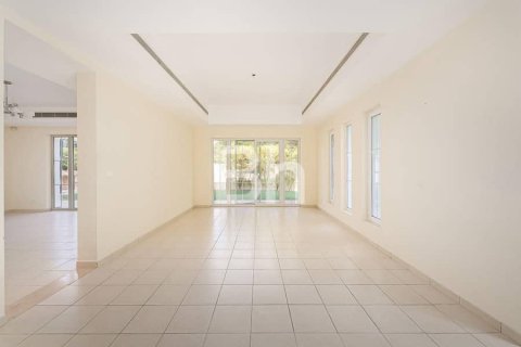 Villa in Arabian Ranches, Dubai 5 bedrooms, 640 sq.m. № 57723 - photo 2
