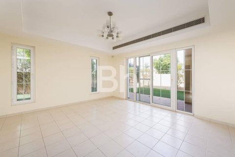 Villa in Arabian Ranches, Dubai 5 bedrooms, 640 sq.m. № 57723 - photo 4
