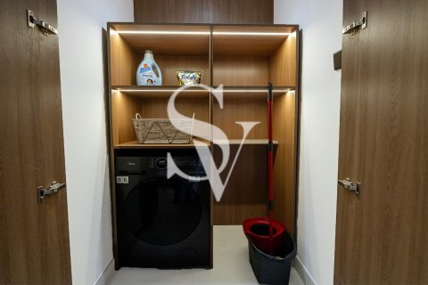 Apartment in Dubai Land, Dubai 2 bedrooms, 112 sq.m. № 67852 - photo 9
