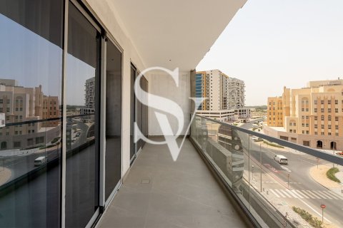 Apartment in Dubai Land, Dubai 2 bedrooms, 125 sq.m. № 67846 - photo 14