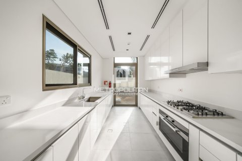 Купить виллу в District One, Мохаммед Бин Рашид Сити, Дубай: 5 спален, 735м², № 15004 - фото 5