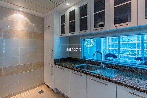 Apartment in Dubai Marina, Dubai 2 bedrooms, 123.6 sq.m. № 20971 - photo 16