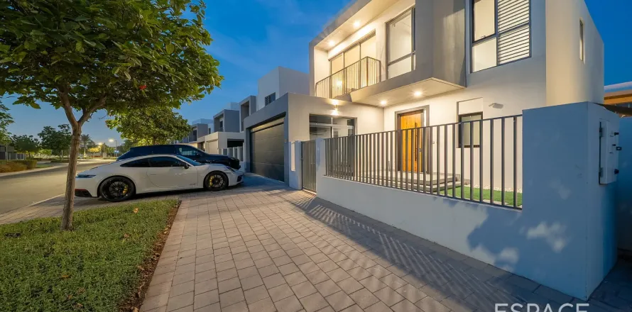 Villa à Dubai Hills Estate, Dubai, 3 chambres, 321 m², № 61473