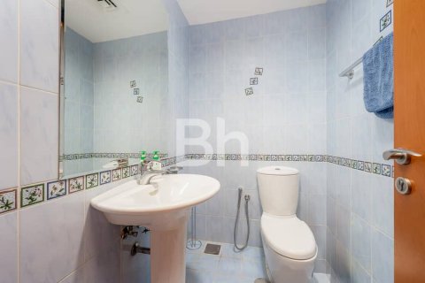 Apartment in Dubai Marina, Dubai 1 bedroom, 125 sq.m. № 25002 - photo 4