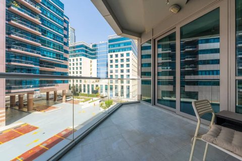 Apartment in Dubai Marina, Dubai 1 bedroom, 125 sq.m. № 25002 - photo 2