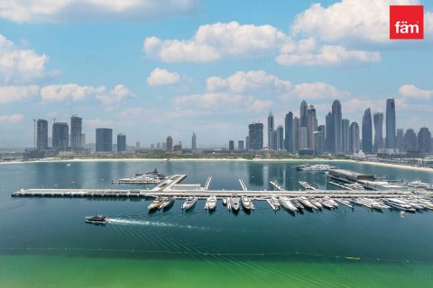 Apartment in Dubai Harbour, Dubai 3 bedrooms, 178.2 sq.m. № 41267 - photo 2