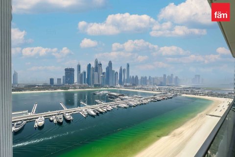 Apartment in Dubai Harbour, Dubai 3 bedrooms, 178.2 sq.m. № 41267 - photo 1