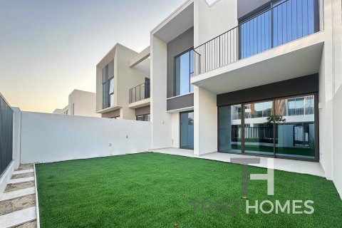 Adosado en Nara, The Valley, Dubai, 3 dormitorios, 176 m², № 16877 - foto 1