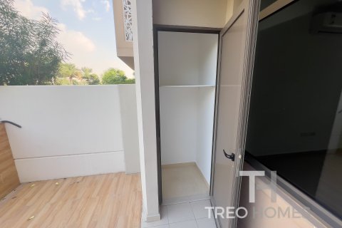 Adosado en Town Square, Dubai, 3 dormitorios, 206 m², № 16876 - foto 14