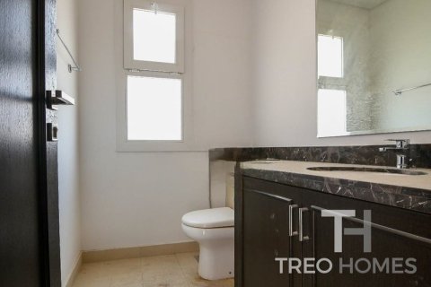 Снять в аренду таунхаус в Casa Viva, Serena, Дубай: 3 спальни, 175м², № 16868 - фото 10