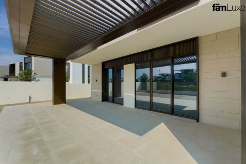 Купить виллу в Дубай Хилс Эстейт, Дубай: 5 спален, 821.5м², № 72262 - фото 4