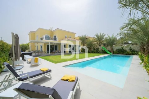 Villa à Jumeirah Park, Dubai, 4 chambres, 841 m², № 57642 - photo 1