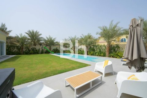 Villa à Jumeirah Park, Dubai, 4 chambres, 841 m², № 57642 - photo 15