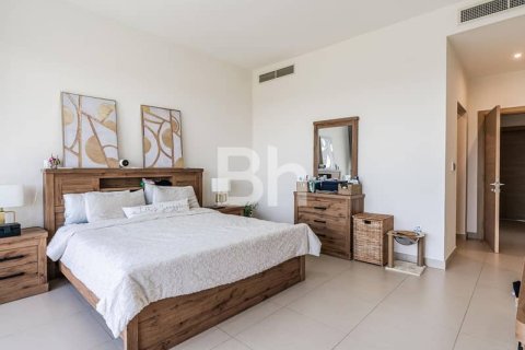 Villa in Dubai Hills Estate, Dubai 5 bedrooms, 395 sq.m. № 57639 - photo 10