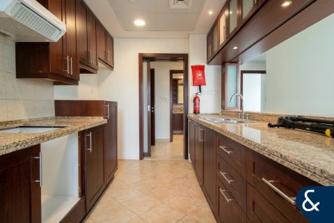 Купить квартиру в The Views, Дубай: 2 спальни, 188м², № 99069 - фото 5