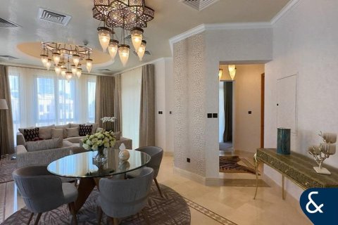 Купить квартиру в Old Town, Дубай: 4 спальни, 289м², № 99076 - фото 14