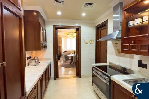 Купить квартиру в Old Town, Дубай: 4 спальни, 289м², № 99076 - фото 17