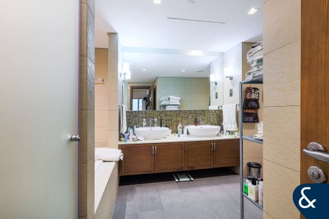 Appartement à Palm Jumeirah, Dubai, 2 chambres, 180 m², № 99070 - photo 17