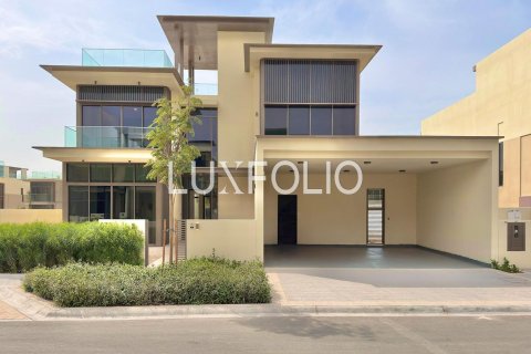 Villa in Golf Place, Dubai Hills Estate, Dubai 5 bedrooms, 569 sq.m. № 46449 - photo 1