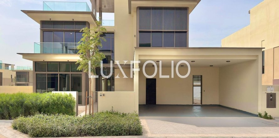 Villa in Golf Place, Dubai Hills Estate, Dubai 5 bedrooms, 569 sq.m. № 46449