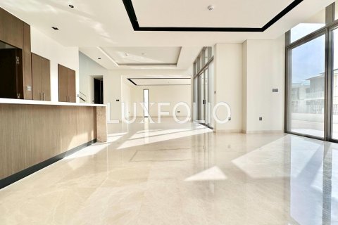 Villa in Golf Place, Dubai Hills Estate, Dubai 5 bedrooms, 569 sq.m. № 46449 - photo 5