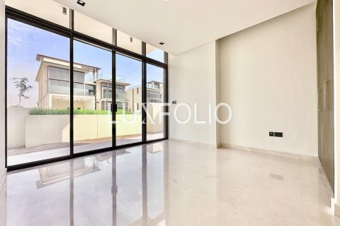 Villa in Golf Place, Dubai Hills Estate, Dubai 5 bedrooms, 569 sq.m. № 46449 - photo 9