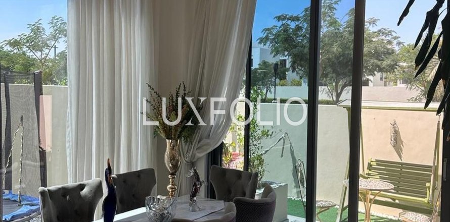Villa in Maple at Dubai Hills Estate, Dubai Hills Estate, Dubai 5 bedrooms, 297 sq.m. № 46451
