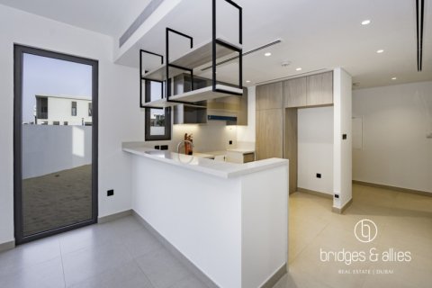 فيلا في دبي 4 غرف نوم, 203.1 م² رقم 77188 - صورة 2