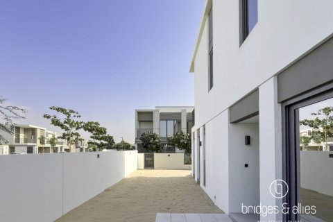 Villa in Dubai 4 bedrooms, 247.1 sq.m. № 77189 - photo 18